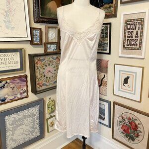 Vintage Maidenform Ivory Lace-Trimmed Slip Dress with Adjustable Straps Size 36